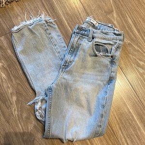 Abercrombie and fitch the mom high rise jeans